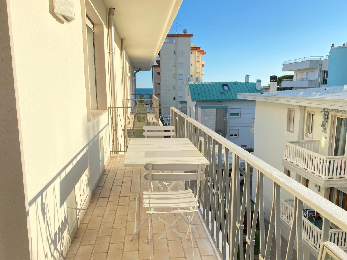Appartamenti Cristina Carraro Immobiliare - Family Apartments Lido di Jesolo Exterior foto