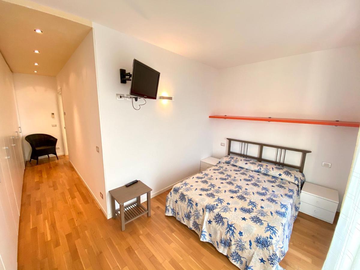 Appartamenti Cristina Carraro Immobiliare - Family Apartments Lido di Jesolo Exterior foto